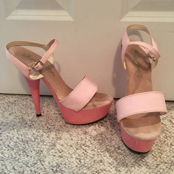 Shoes - Picture 1 of 1